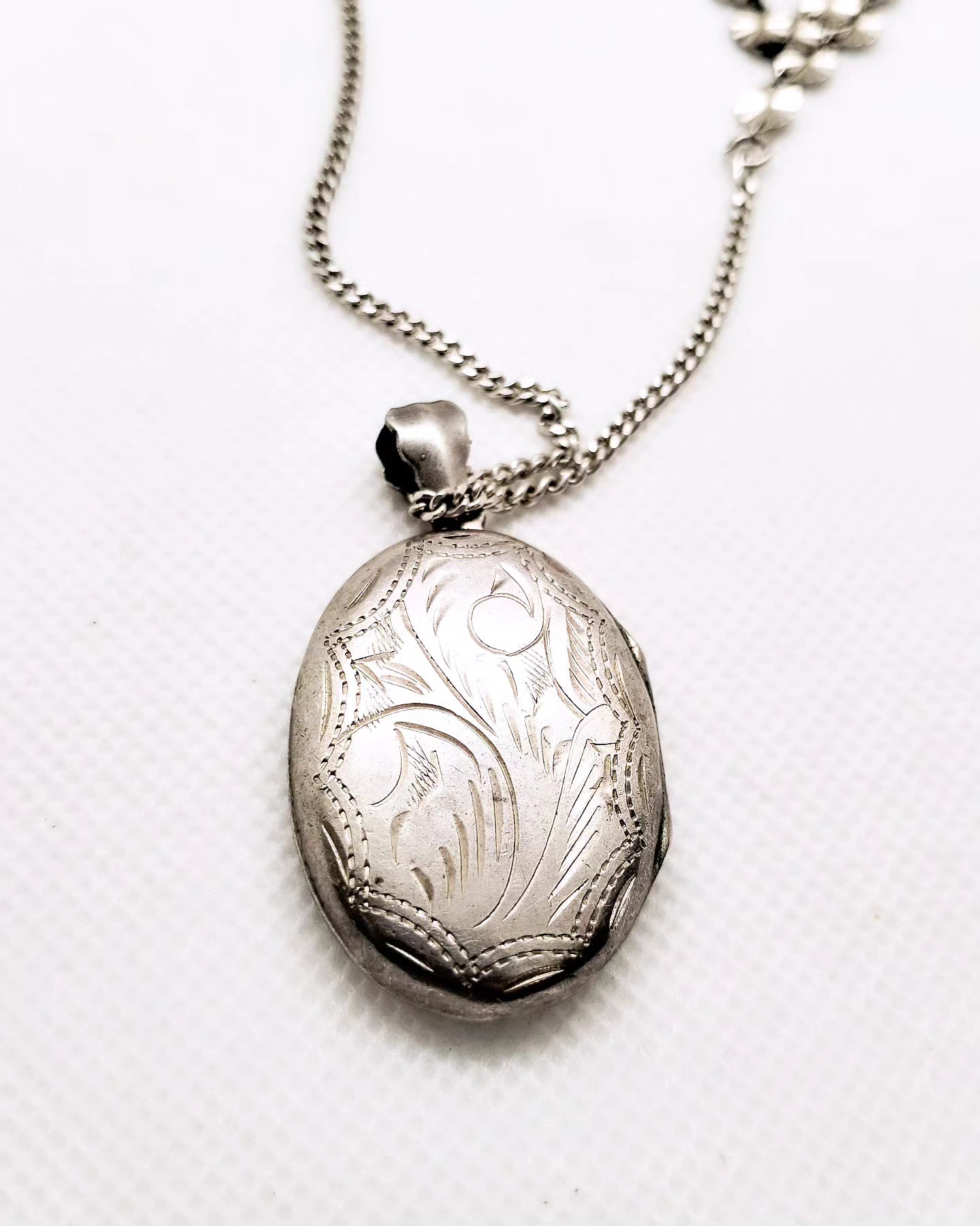 Vintage engraved locket with handmade mixed style chain