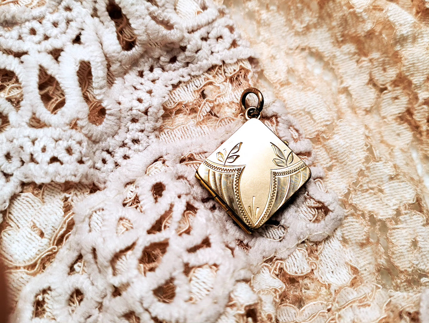 Gold filled Art Deco Locket