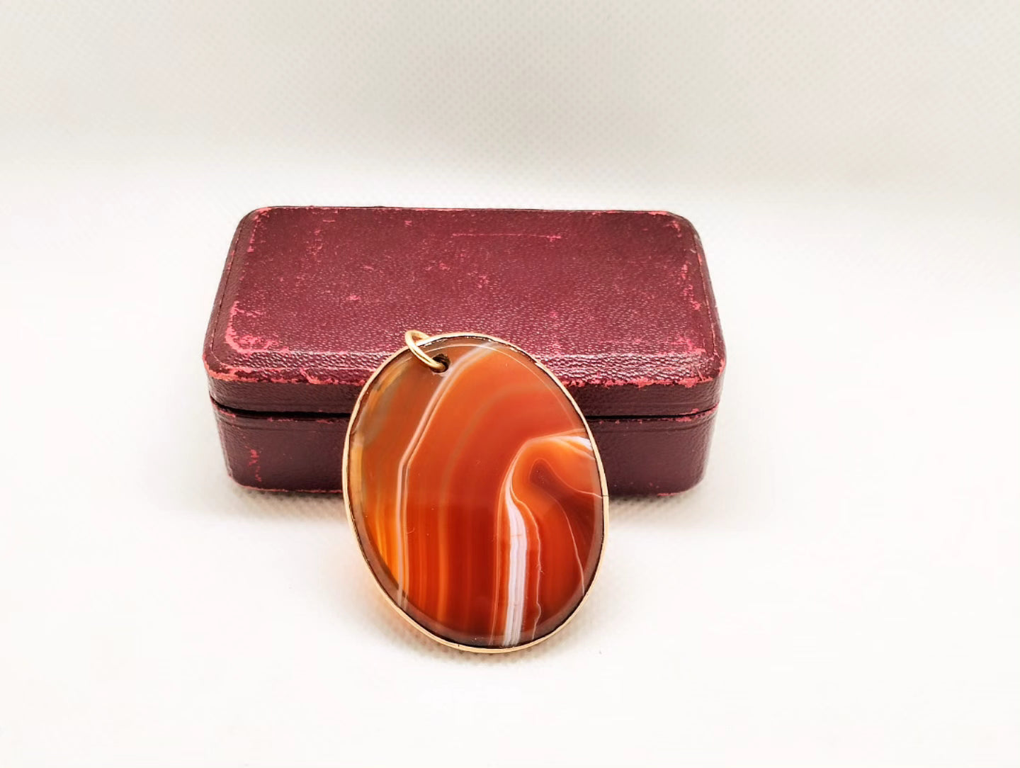 Antique 9ct rose gold banded agate conversion pendant